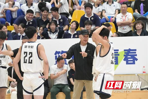 大学篮球运动员的耐力训练方案是什么?_1